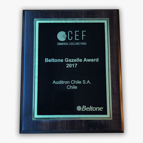 Galvano de reconocimiento para Auditron Chile Beltone Gazelle Award 2017
